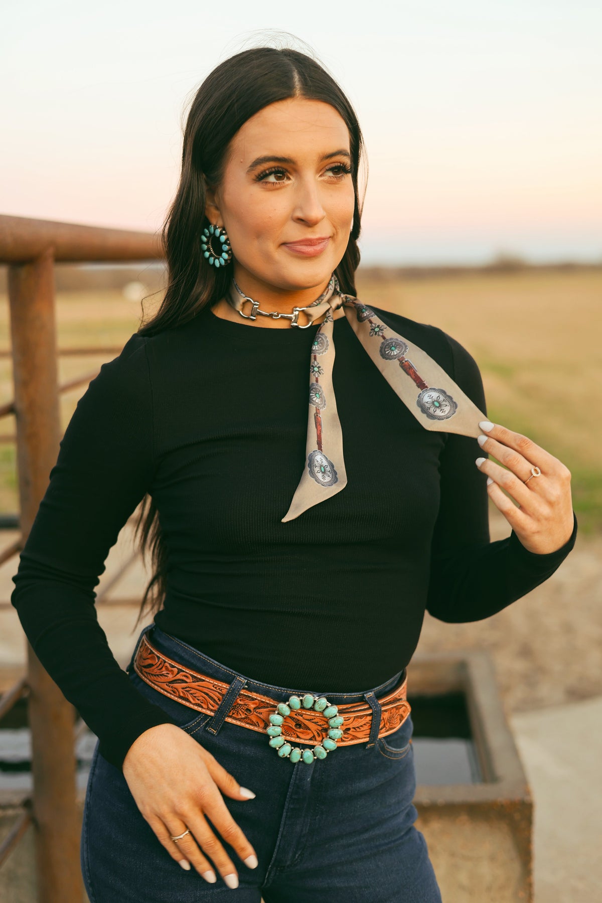  The Bakersfield Top In Black-Large