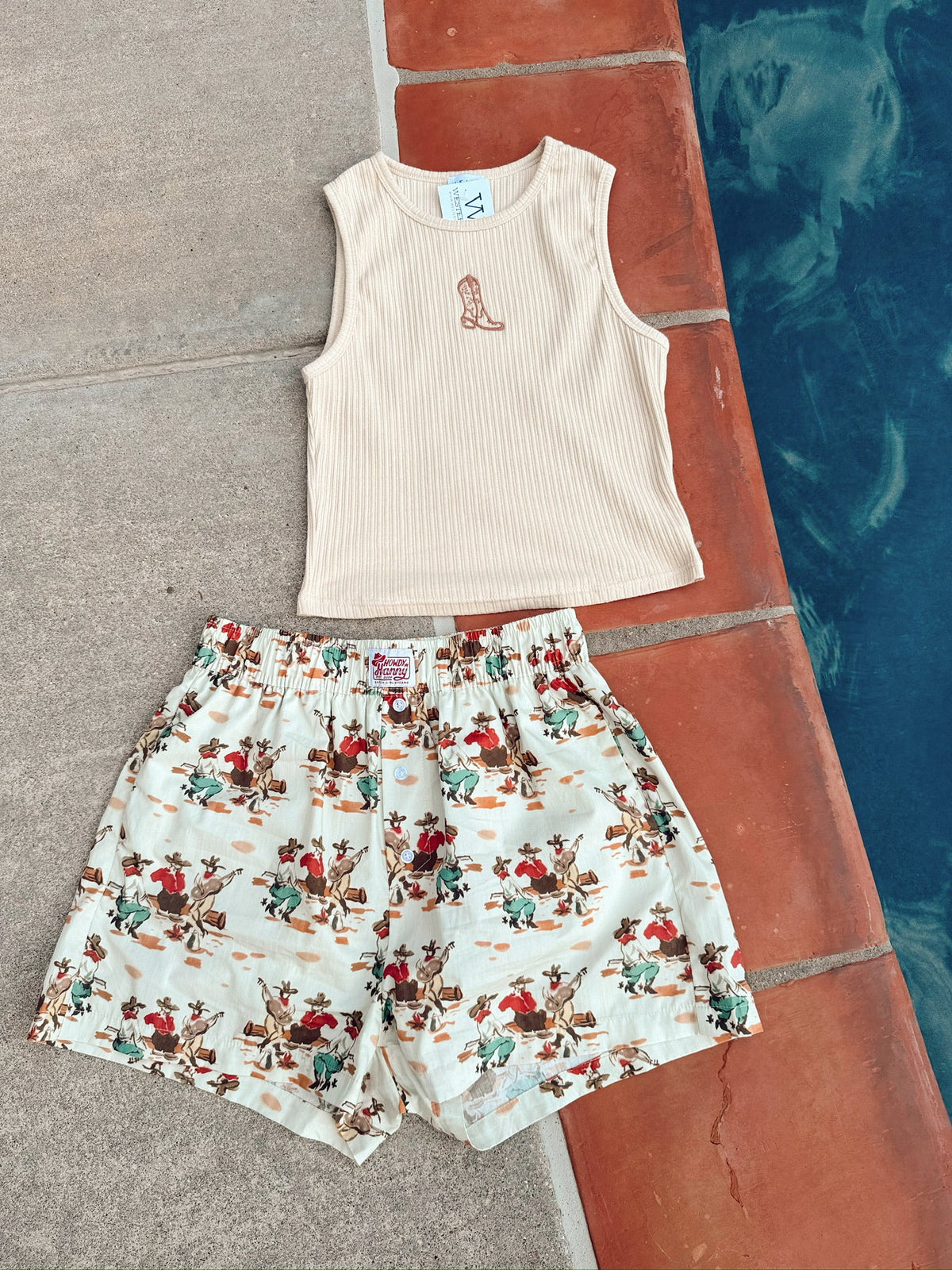  The Wagon Wheel Shorts