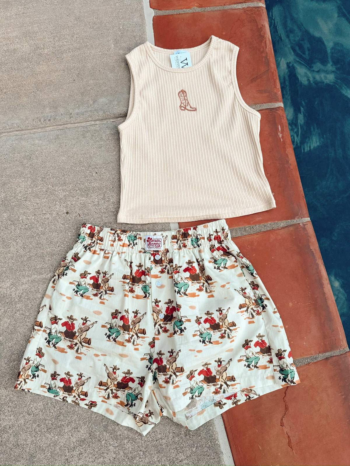  The Wagon Wheel Shorts